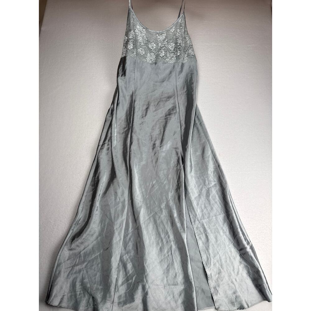 Vintage Victoria’s secret slip dress lace satin silver size L